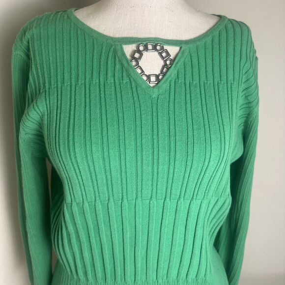 RQT 3/4 Sleeve Ribbed Sweater Top Pewyer Embellishing Neckline Size Medium EUC - Picture 2 of 8